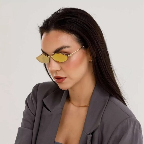 NEW FENDI FE40114U-Y 30G GOLD WOMEN GEOMETRIC  SUNGLASSES FENDI - Picture 1 of 12